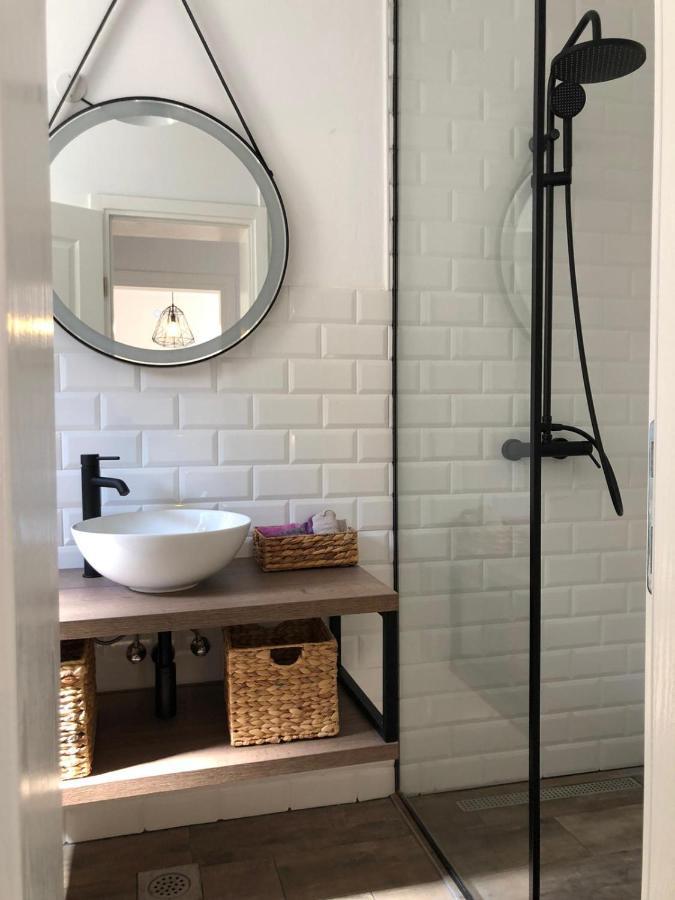 Apartments Martina Тисно Екстериор снимка