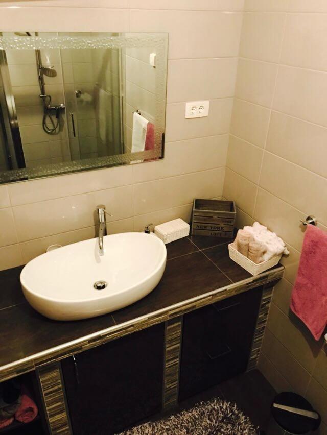 Apartments Martina Тисно Екстериор снимка